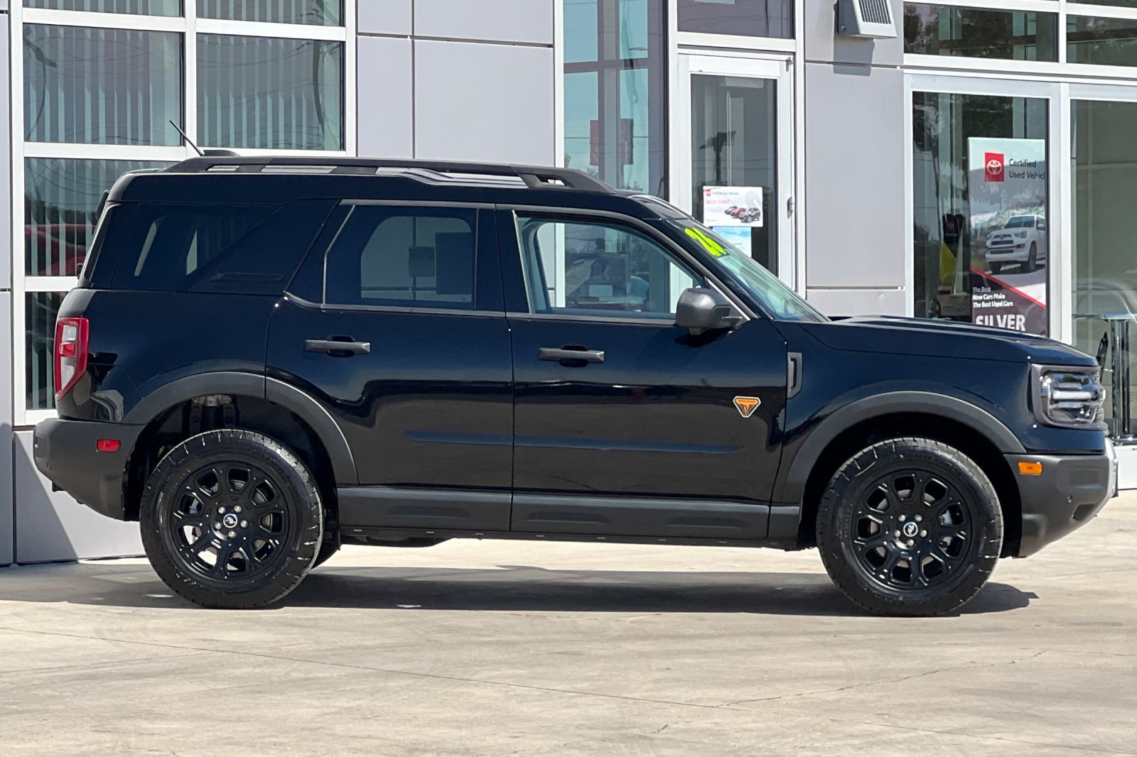 Used 2026 Ford Bronco Sport Badlands AWD/4WD image 3
