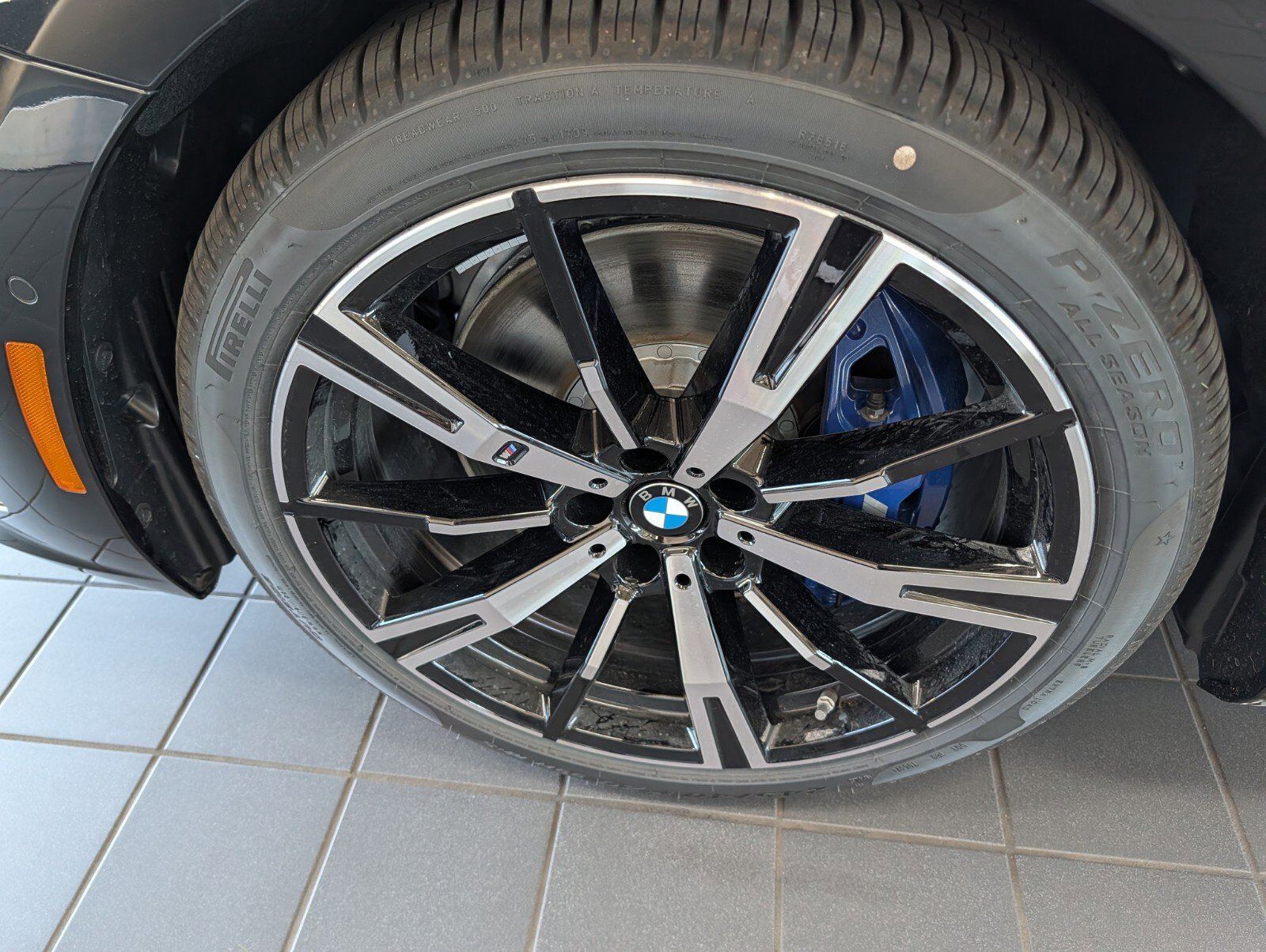 New 2027 BMW 550e xDrive AWD/4WD image 9