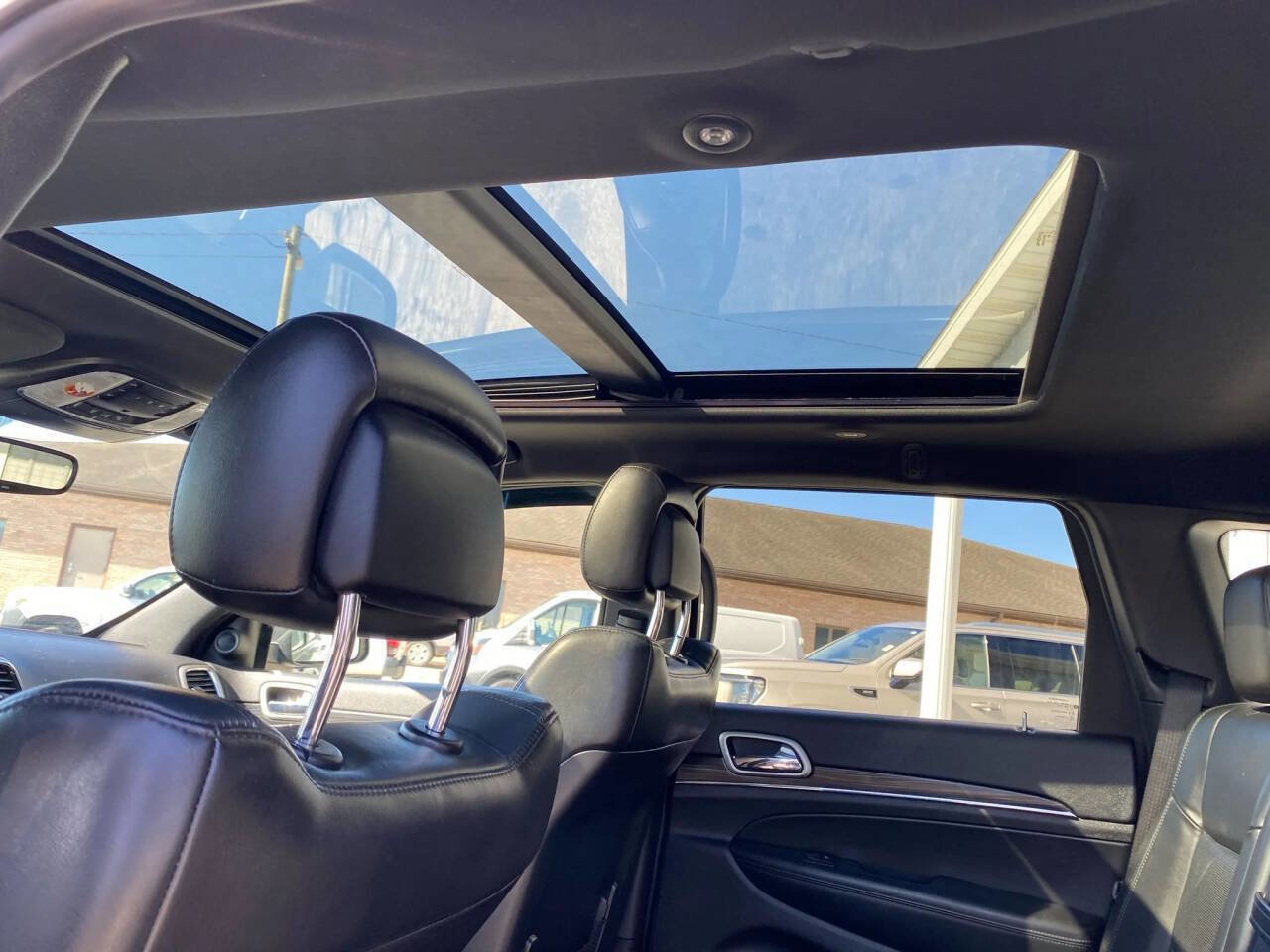 Used 2020 Jeep Grand Cherokee Limited w/ Luxury Group II image 20