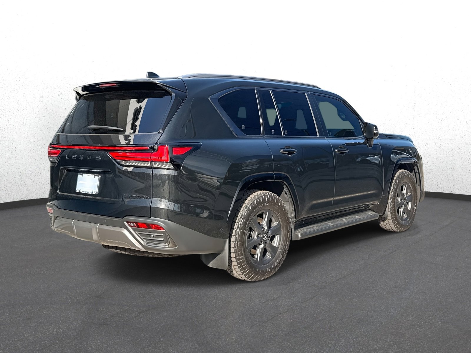 Certified 2025 Lexus LX 700h Overtrail image 3