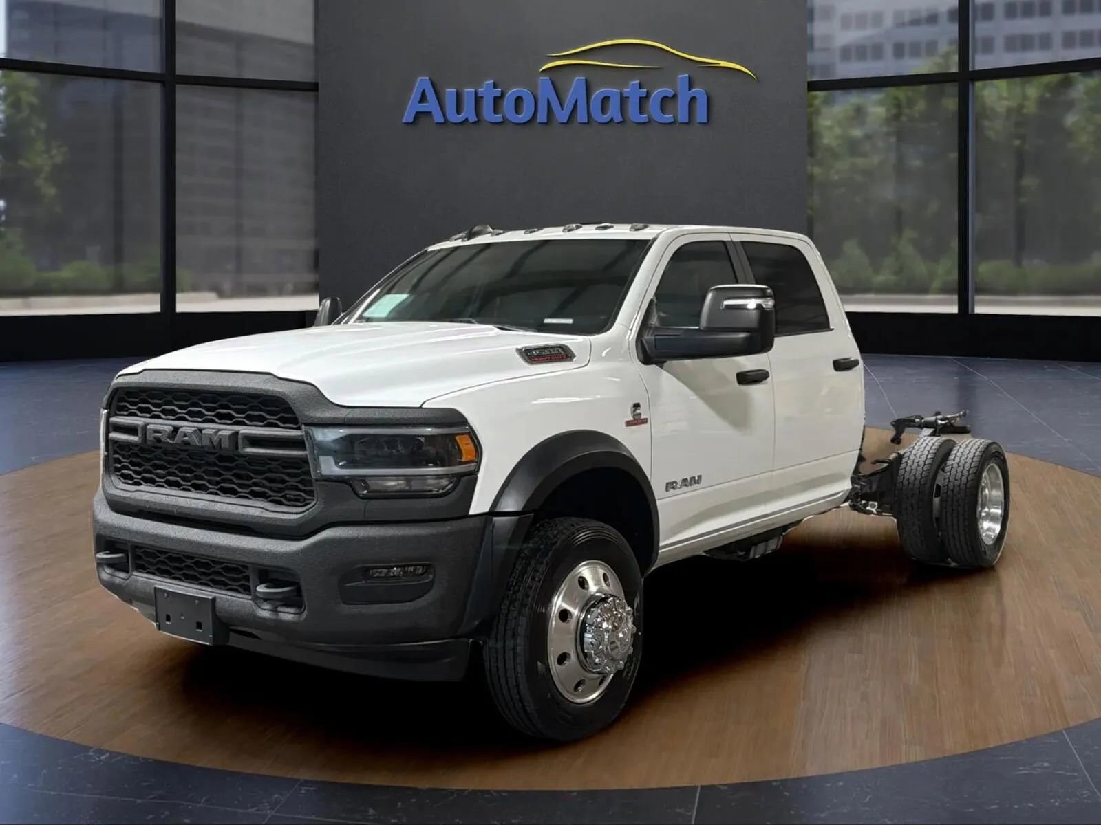 Used 2024 RAM 4500 SLT w/ Quick Order Package 2YG SLT AWD/4WD image 4