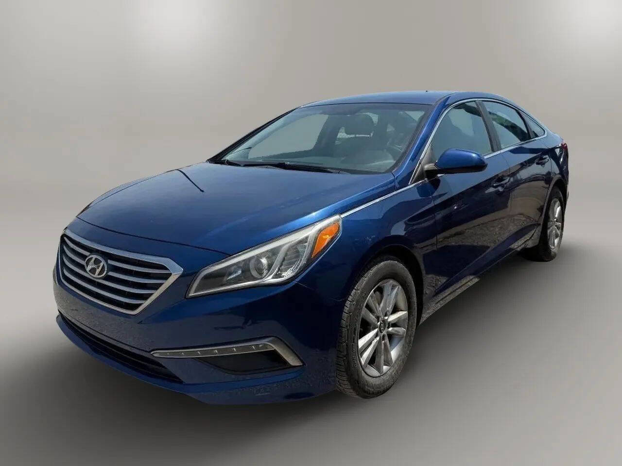 Used 2015 Hyundai Sonata SE image 3