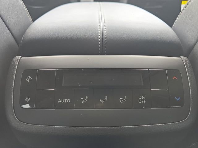 New 2026 Nissan Pathfinder SL image 26