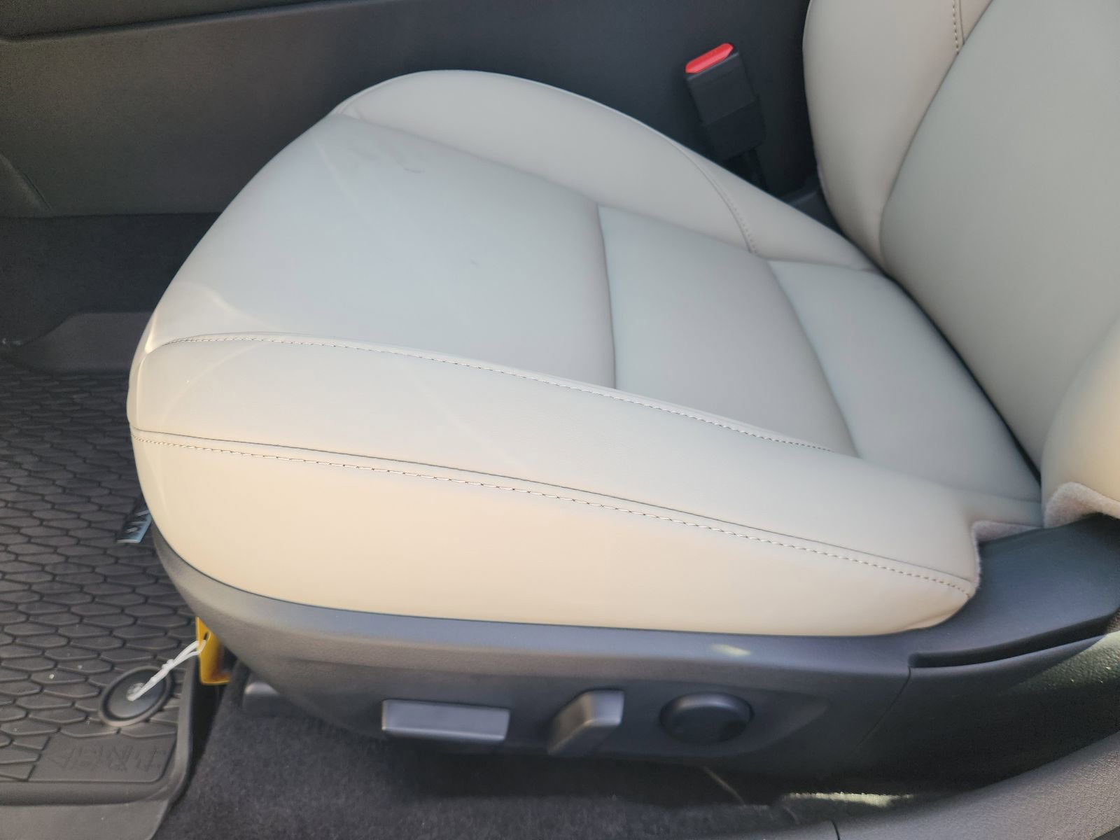 New 2025 MAZDA MAZDA3 s image 22