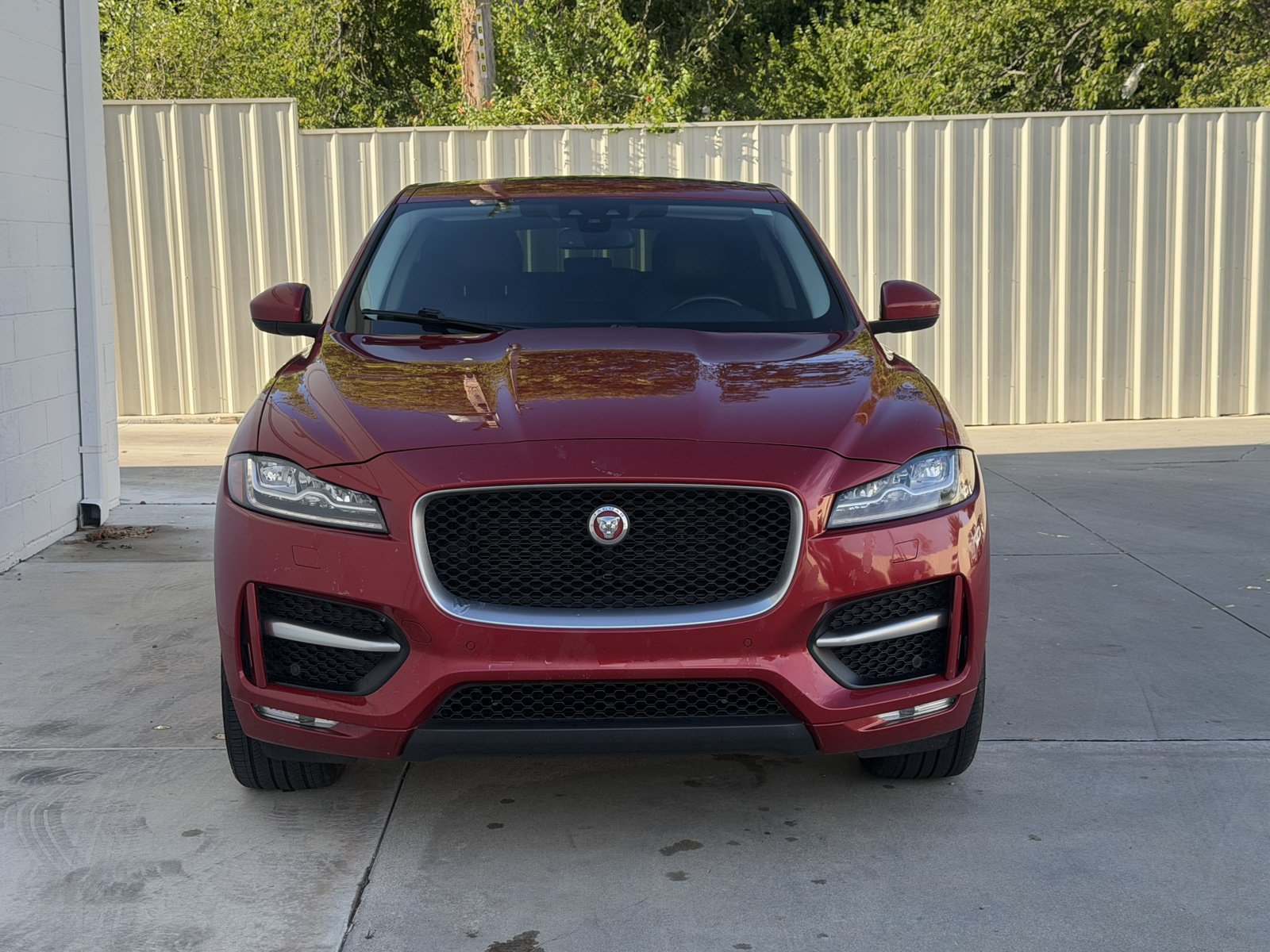 Used 2017 Jaguar F-PACE R-Sport AWD/4WD image 2
