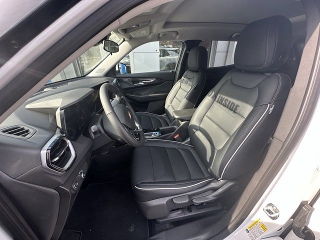 New 2025 Chevrolet TrailBlazer LT w/ LT Cold Weather Package image 16