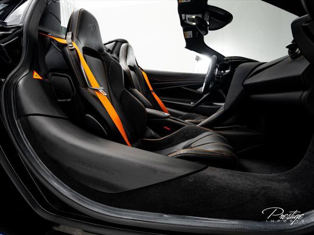 Used 2024 McLaren 750S Spider RWD image 45