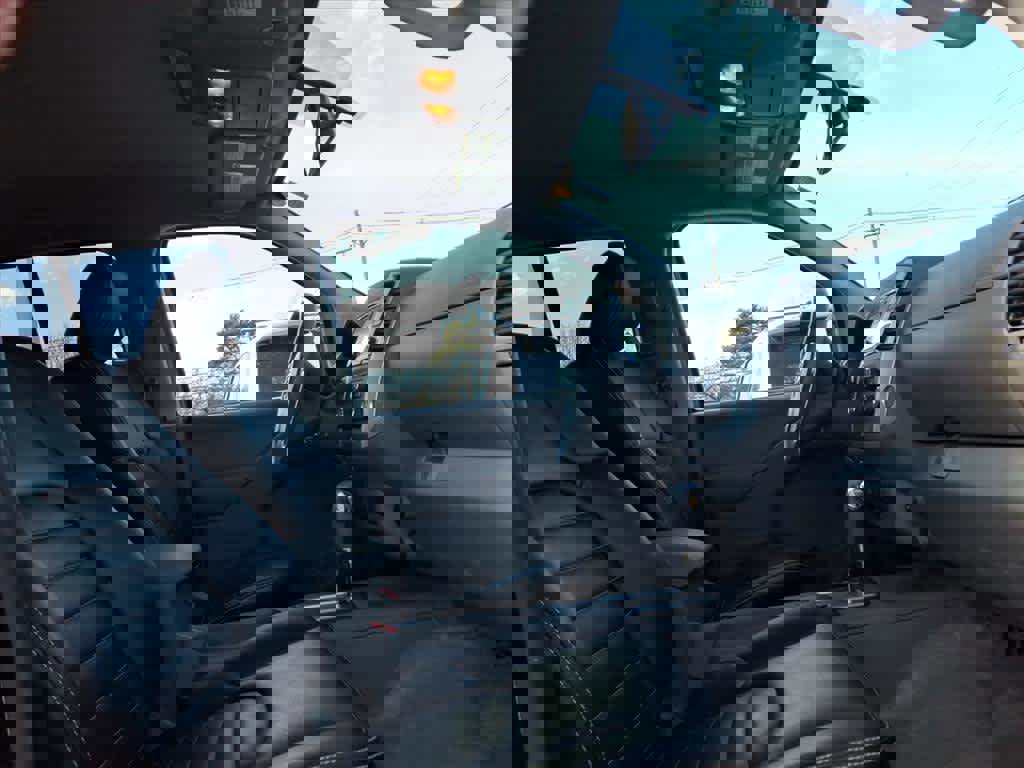 Certified 2018 Nissan Frontier SV w/ Value Truck Package image 25