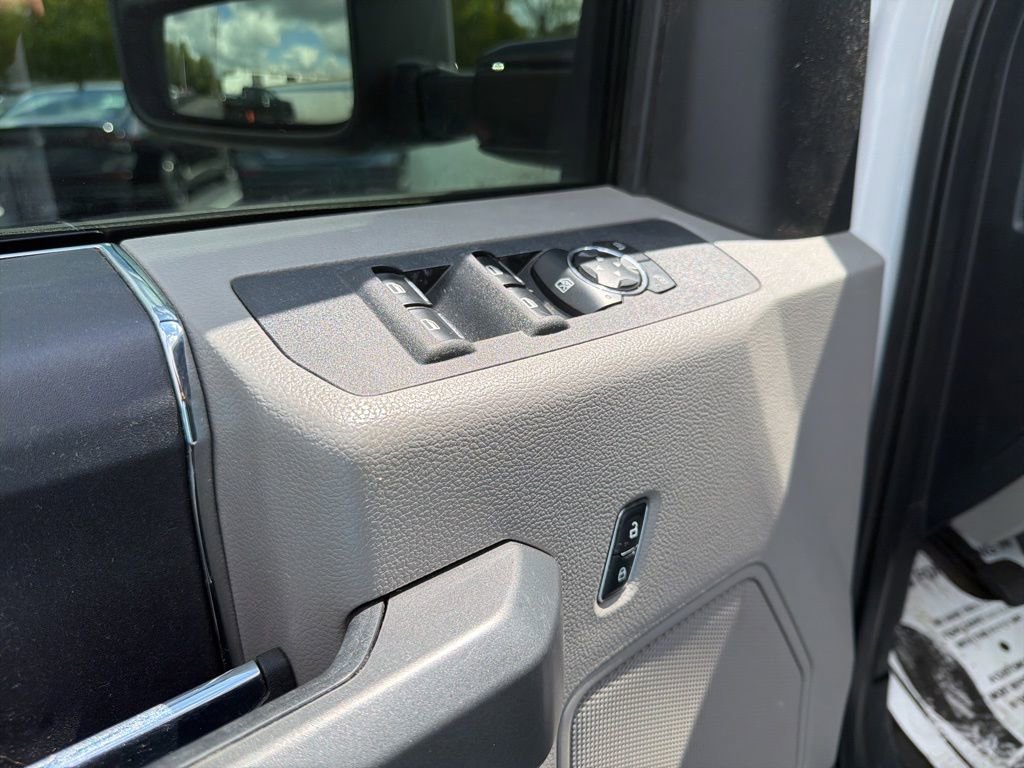 Used 2017 Ford F250 XLT AWD/4WD image 24