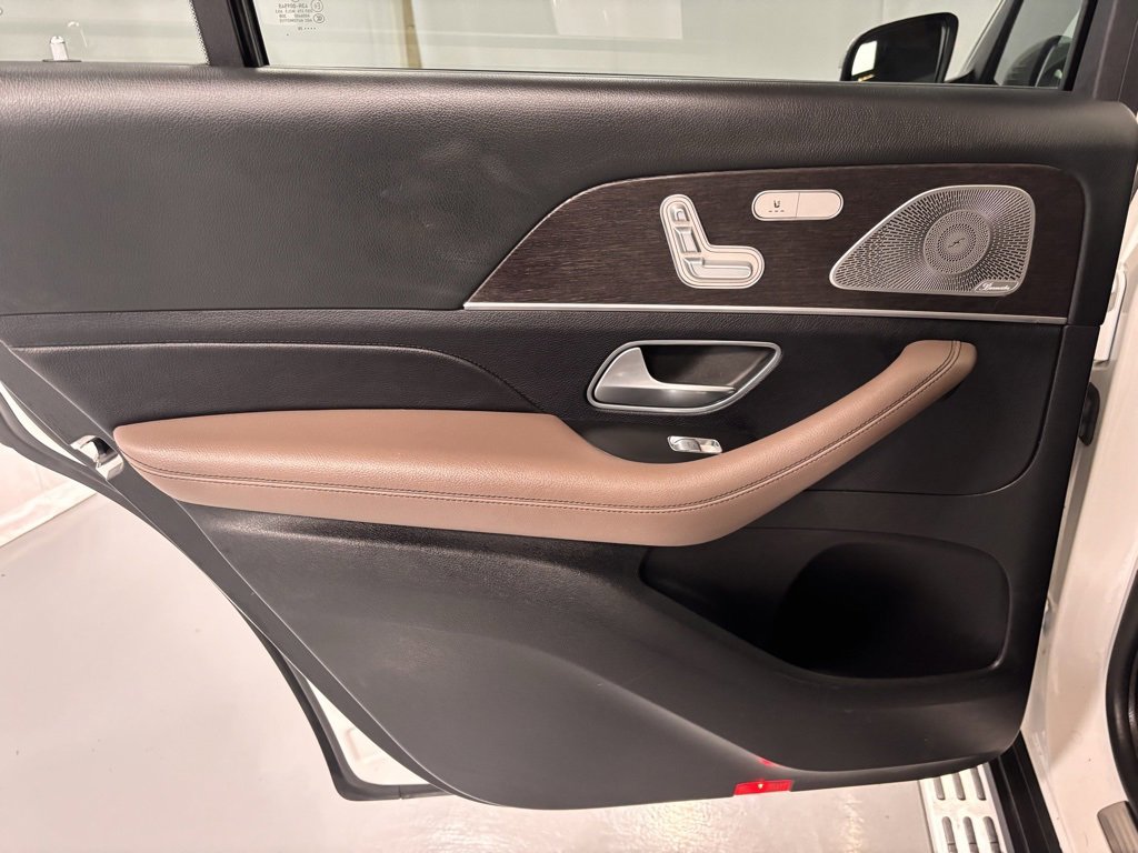 Used 2020 Mercedes-Benz GLS 450 4MATIC image 22