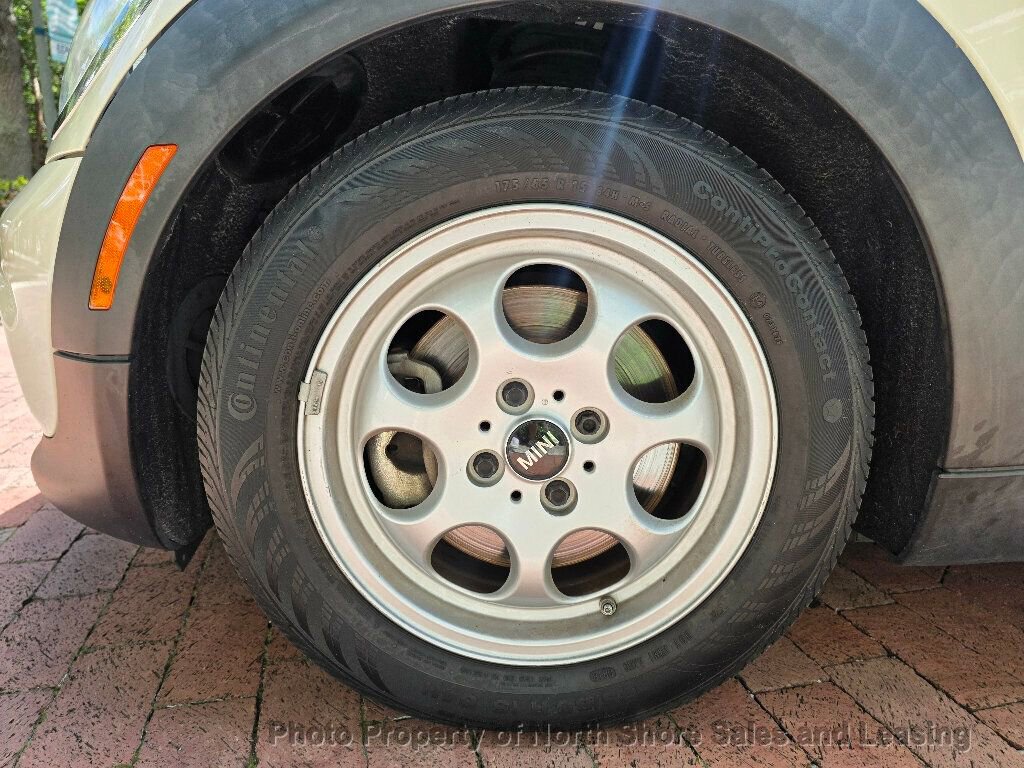 Used 2012 MINI Cooper Hardtop image 16