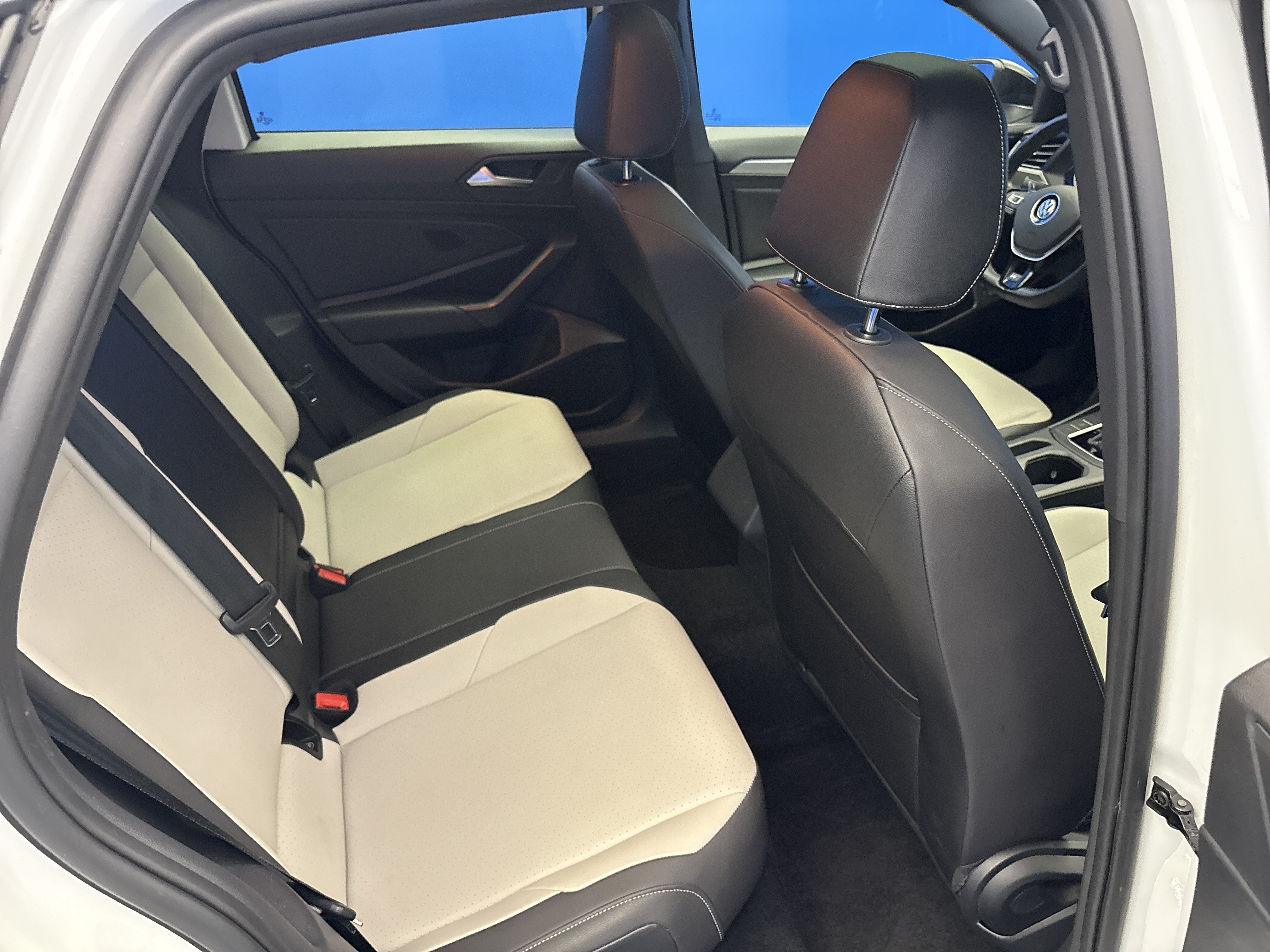 Used 2021 Volkswagen Jetta R-Line FWD image 26