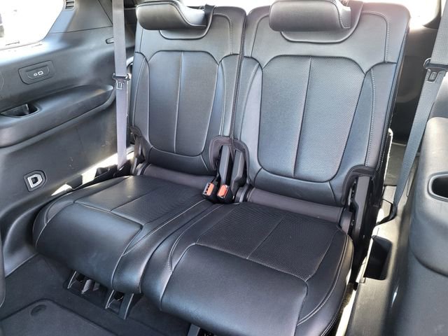 Certified 2024 Jeep Grand Cherokee L Limited w/ Luxury Tech Group II image 26