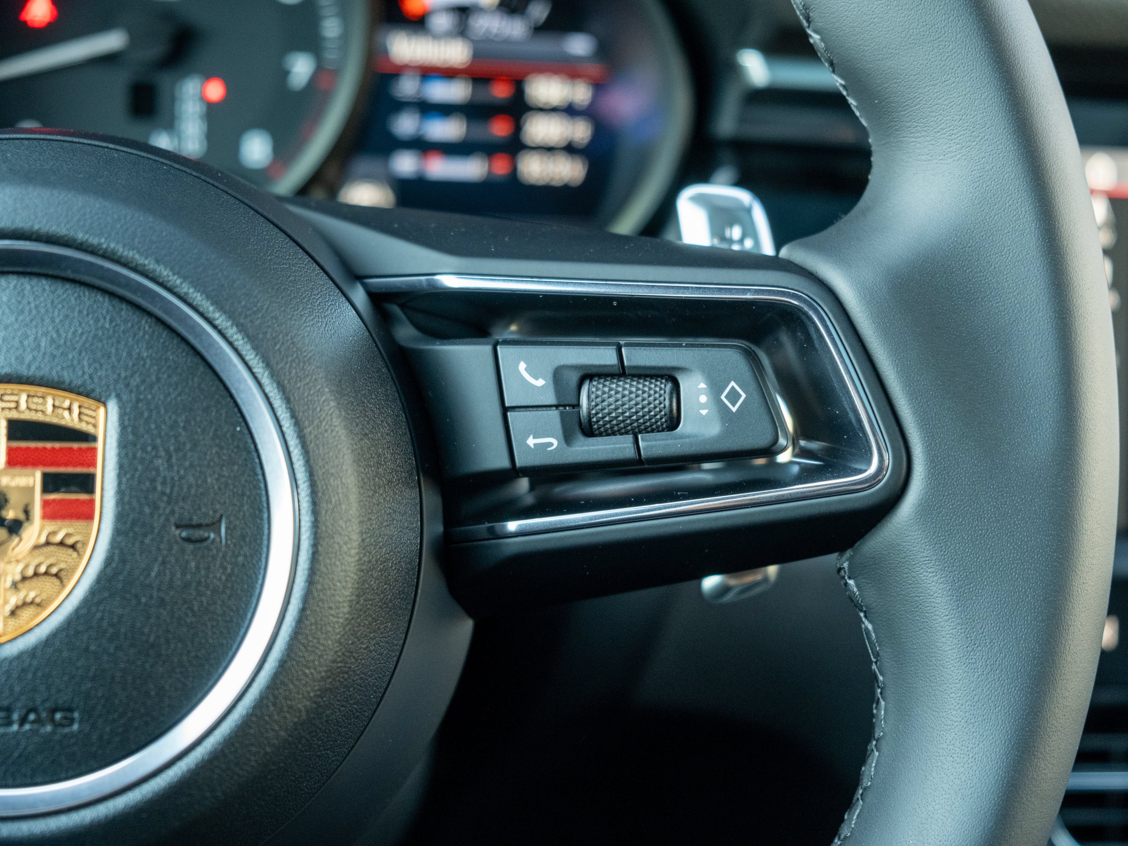 Certified 2026 Porsche Macan Turbo AWD/4WD image 25