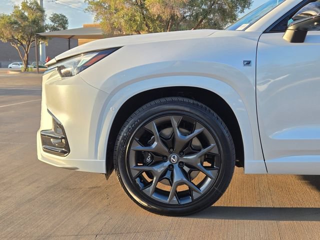 New 2026 Lexus TX 500h AWD image 5