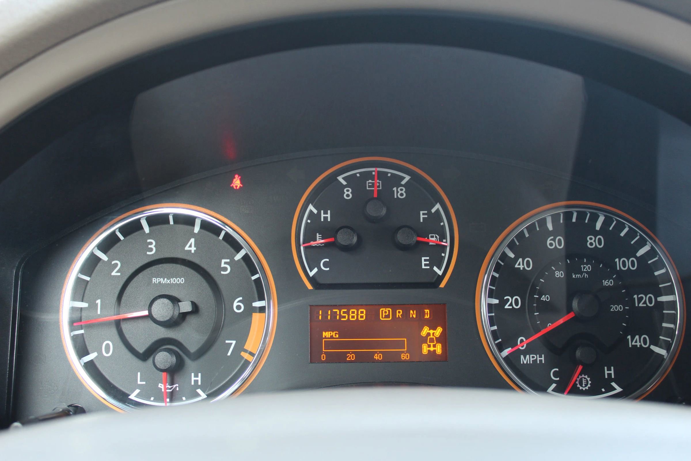 Used 2014 Nissan Armada Platinum image 33