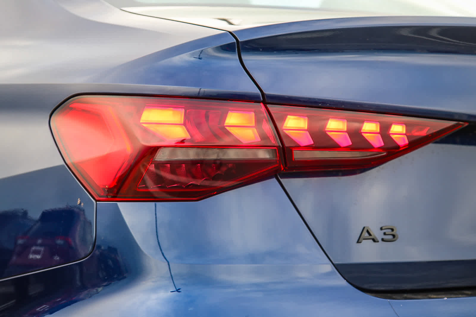 Used 2025 Audi A3 2.0T Premium w/ Black Optic Package image 9