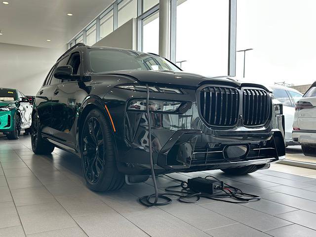 New 2027 BMW X7 xDrive40i w/ M Sport Package