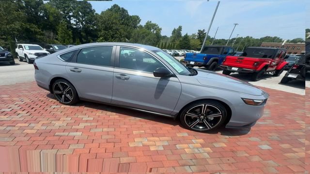 Certified 2025 Honda Accord Sport image 4