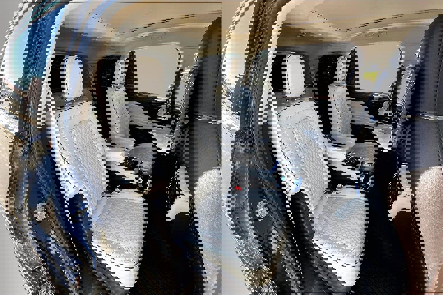 Used 2022 Lincoln Aviator Black Label w/ Dynamic Handling Package AWD/4WD image 24