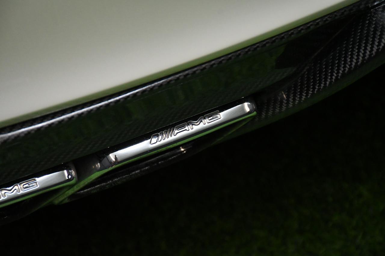 Used 2015 Mercedes-Benz C 63 AMG S image 10
