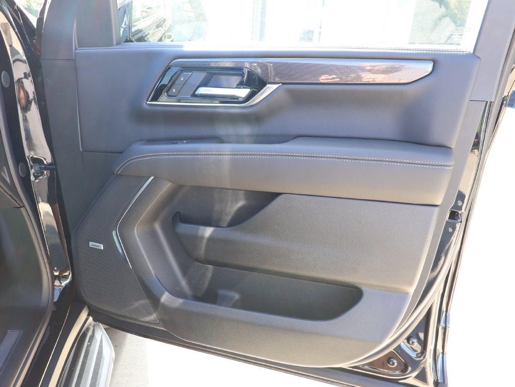 New 2026 GMC Yukon Elevation w/ Elevation Premium Package AWD/4WD image 44