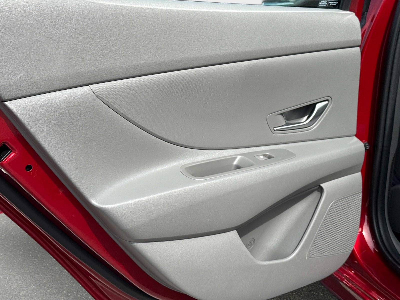 Used 2024 Hyundai Elantra SEL image 13