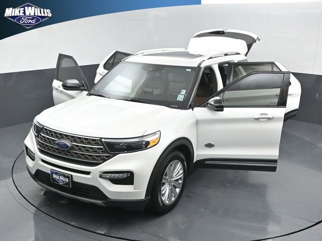 Used 2023 Ford Explorer King Ranch w/ Technology Package image 26