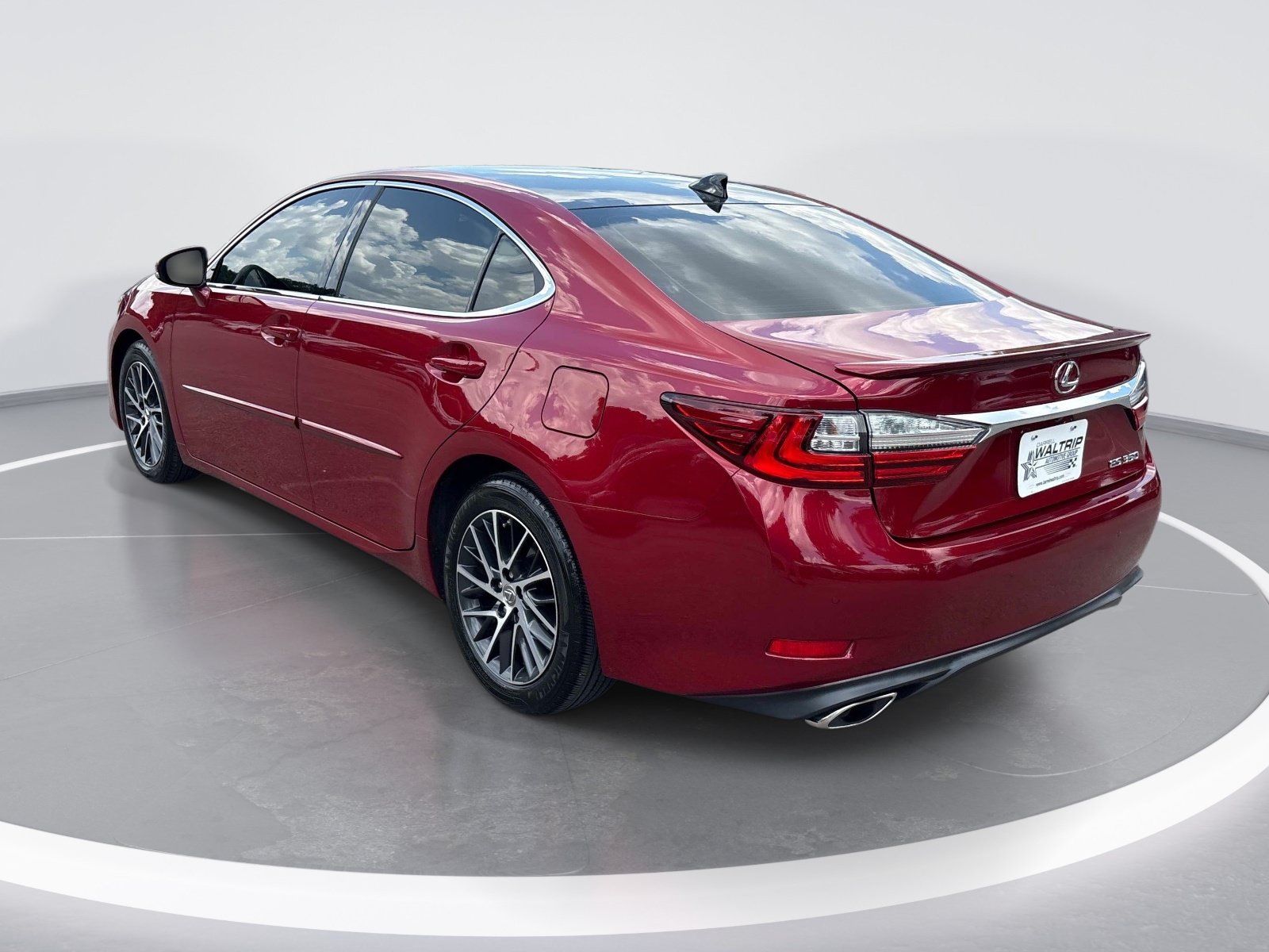 Used 2017 Lexus ES 350 w/ Luxury Package FWD image 6