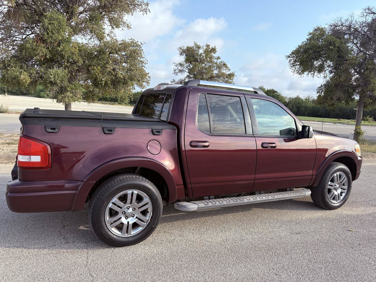 Used 2007 Ford Explorer Sport Trac Limited RWD image 54