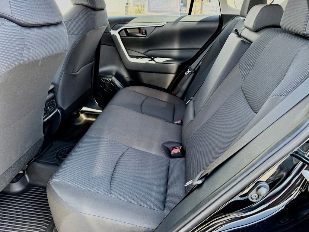 Certified 2025 Toyota RAV4 LE image 29