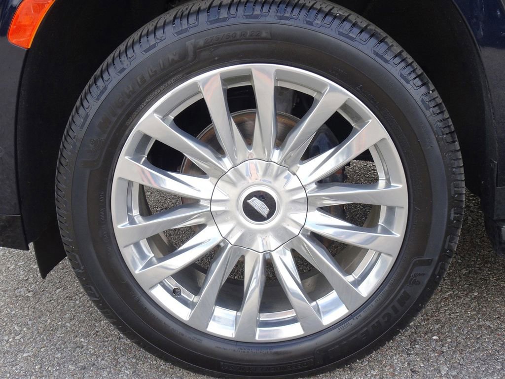 Used 2021 Cadillac Escalade ESV Premium Luxury AWD/4WD image 27