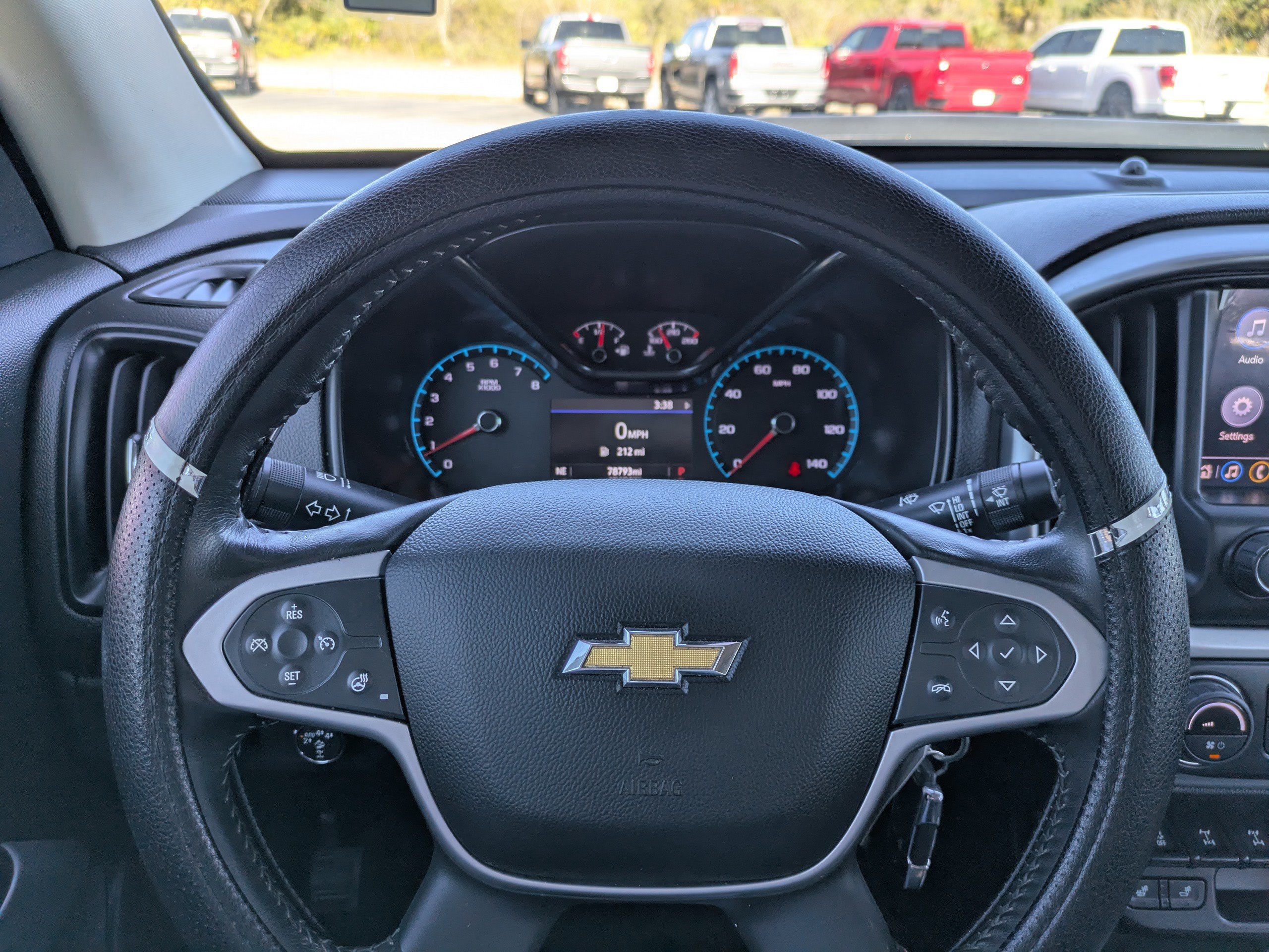 Used 2022 Chevrolet Colorado ZR2 w/ Colorado ZR2 Bison Edition AWD/4WD image 23