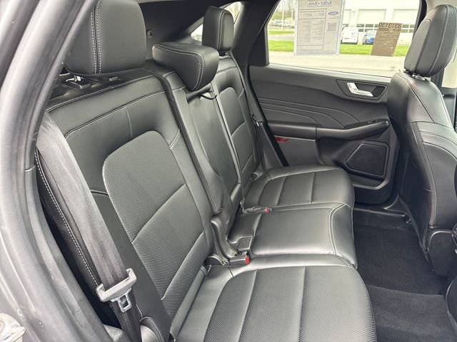 Used 2022 Ford Escape SEL w/ Technology Package image 14