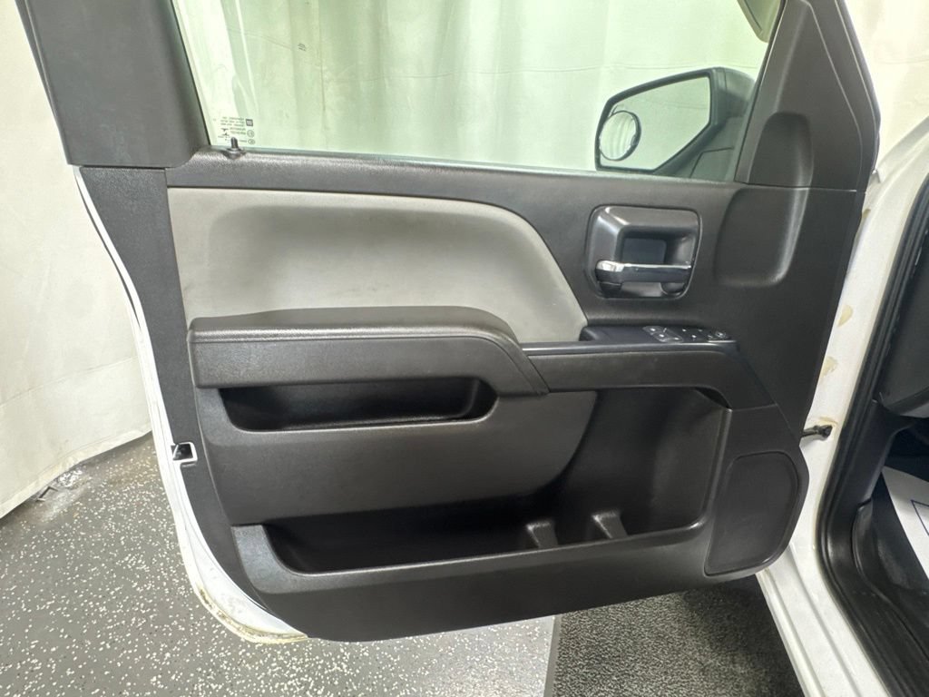 Used 2018 GMC Sierra 1500 2WD Regular Cab image 10