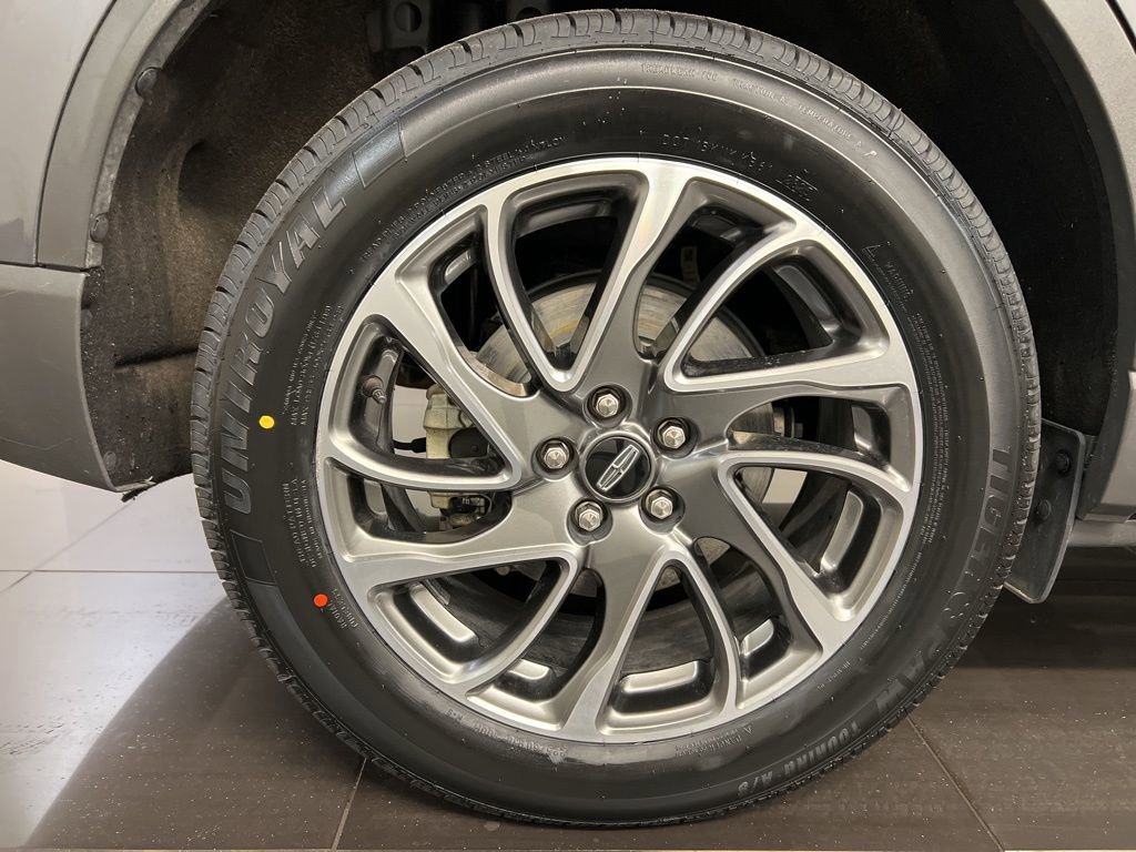 Certified 2022 Lincoln Corsair AWD w/ Equipment Group 101A image 7