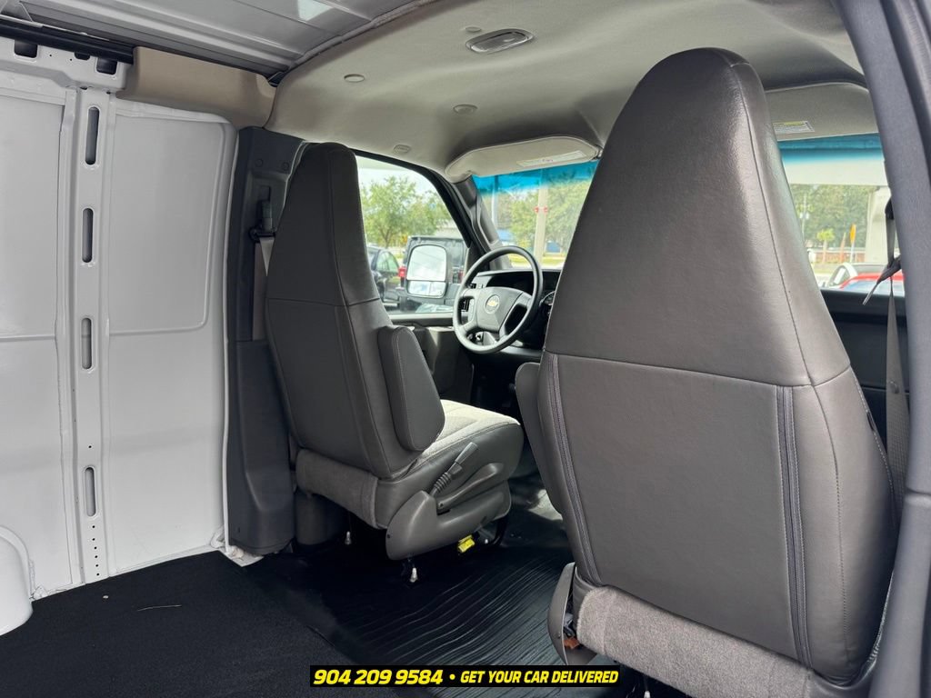 Used 2026 Chevrolet Express 2500 w/ Driver Convenience Package RWD image 29