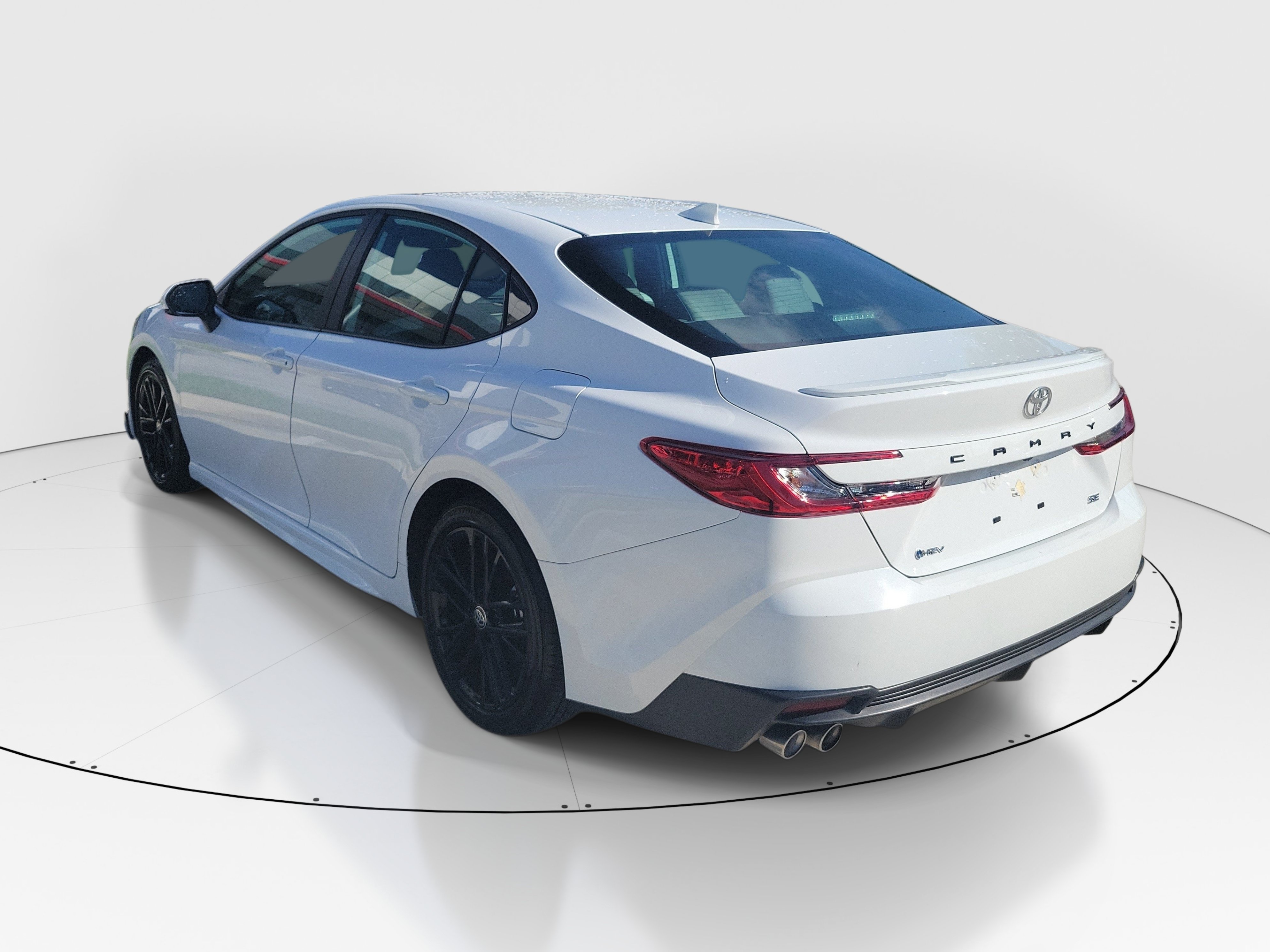 Certified 2025 Toyota Camry SE FWD image 5