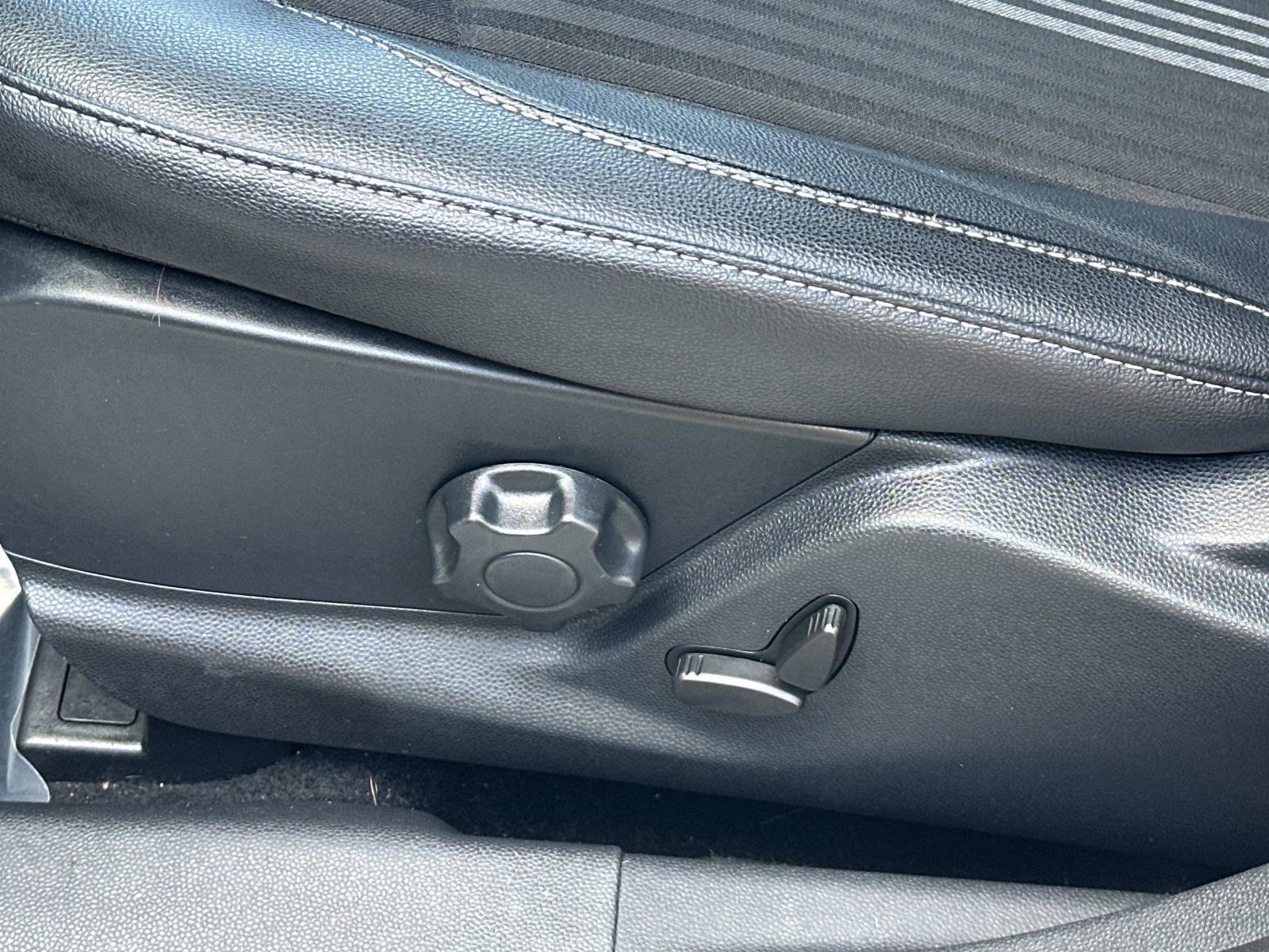 Used 2019 Ford EcoSport SES w/ SES Black Appearance Package image 25