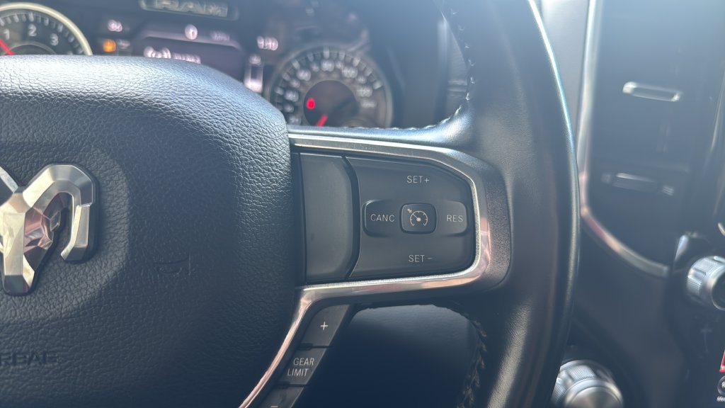 Used 2021 RAM 1500 Laramie w/ Sport Appearance Package AWD/4WD image 19