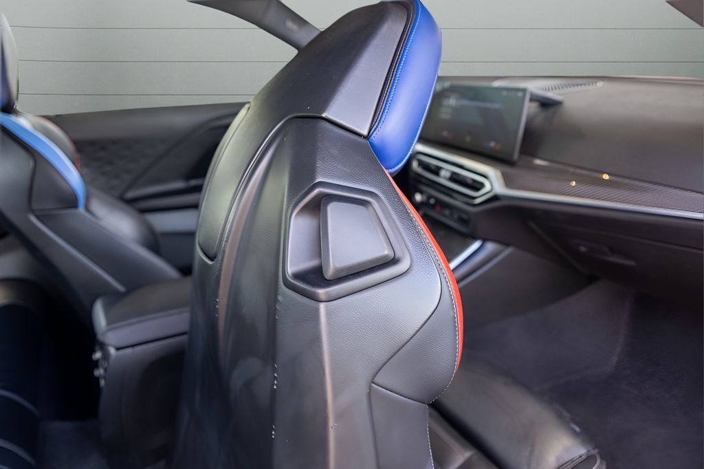Used 2023 BMW M2 w/ Lighting Package RWD image 58