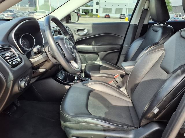 Used 2019 Jeep Compass Latitude FWD image 4