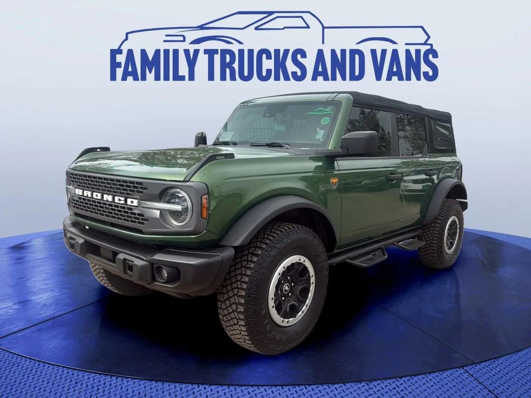 Used 2022 Ford Bronco Badlands w/ Sasquatch Package image 1