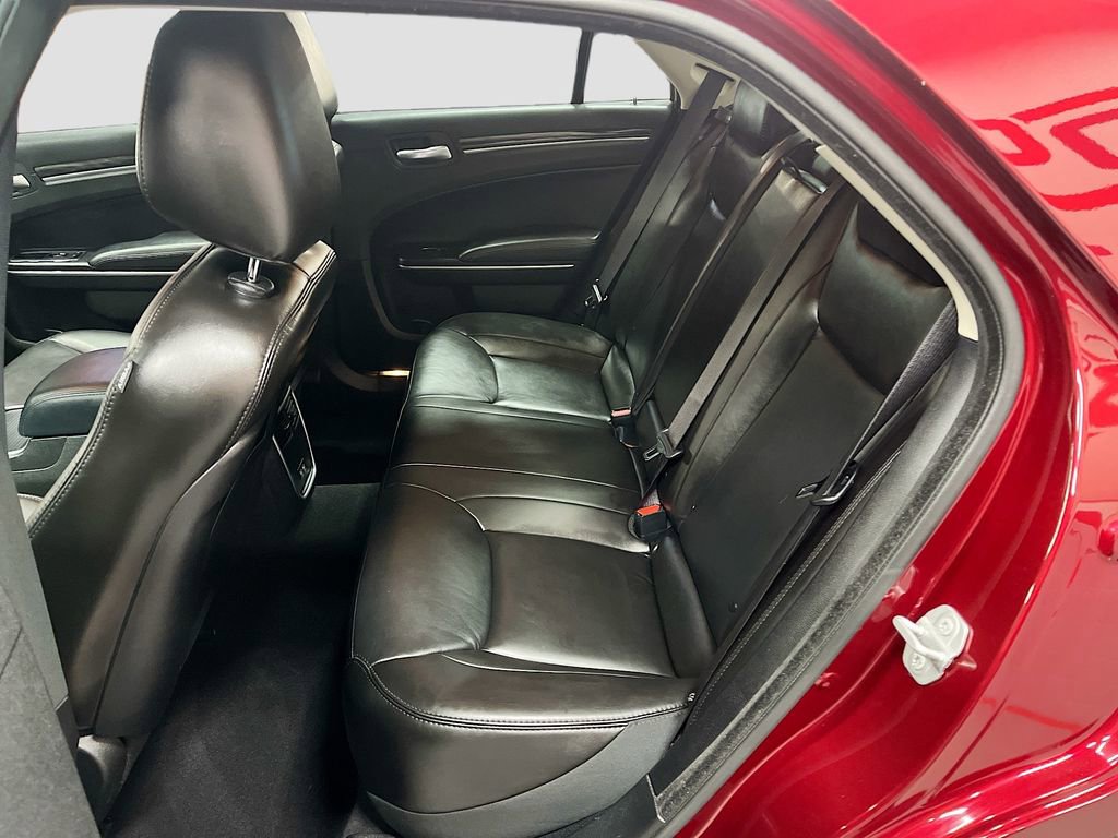 Used 2022 Chrysler 300 Touring L image 23