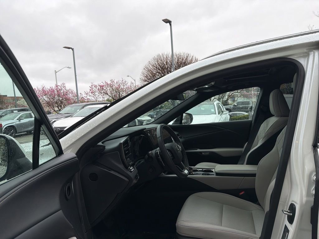 Used 2025 Lexus RX 350 Premium w/ Accessory Package image 19