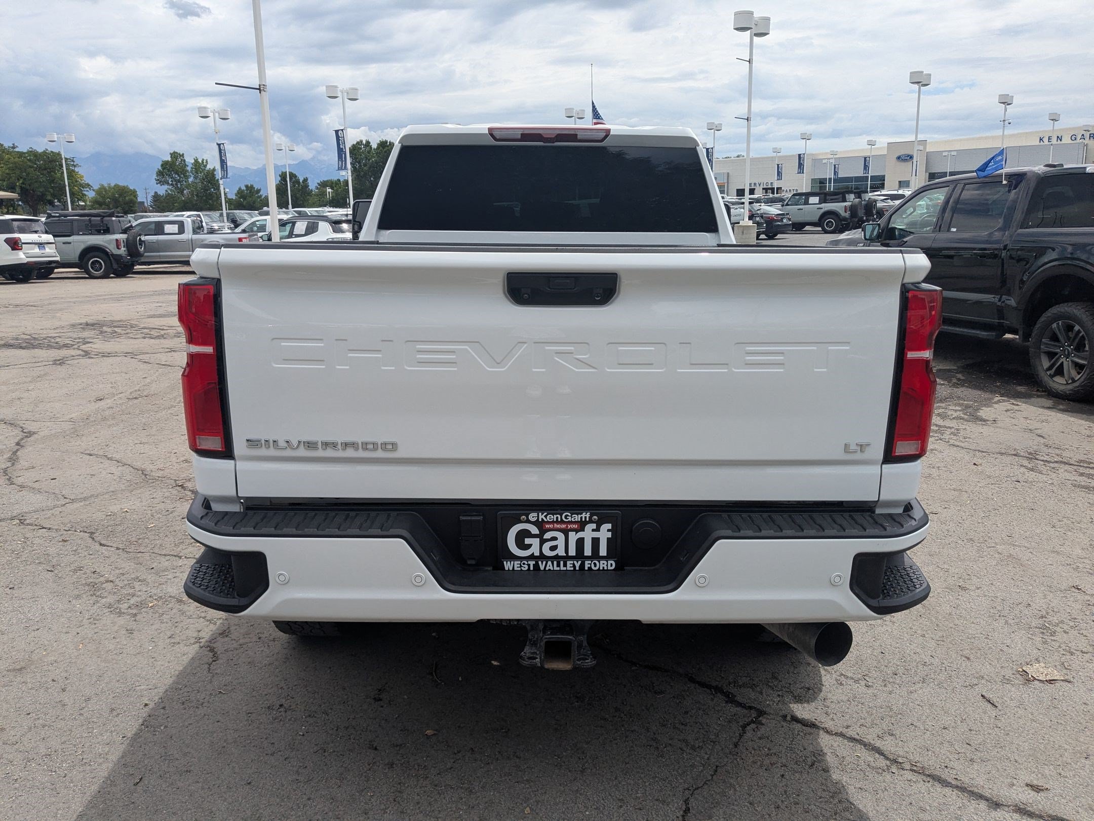 Used 2025 Chevrolet Silverado 3500 LT w/ Z71 Chrome Sport Edition AWD/4WD image 5