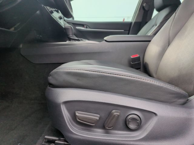 Used 2024 Toyota Camry XSE FWD image 14