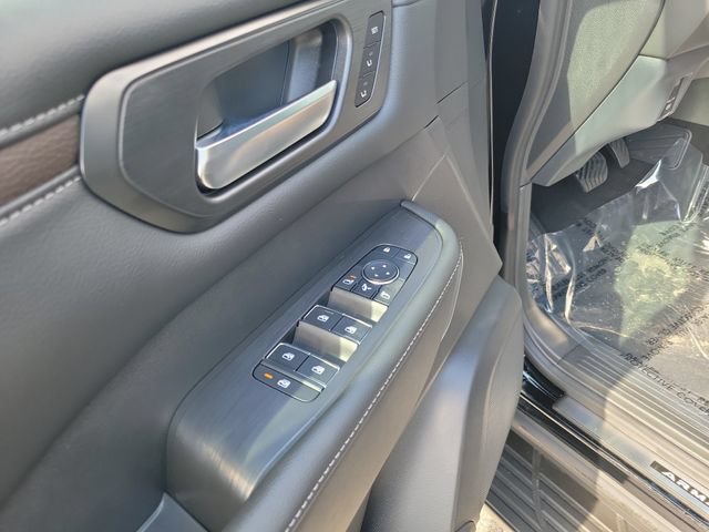 New 2026 Nissan Armada Platinum AWD/4WD image 15