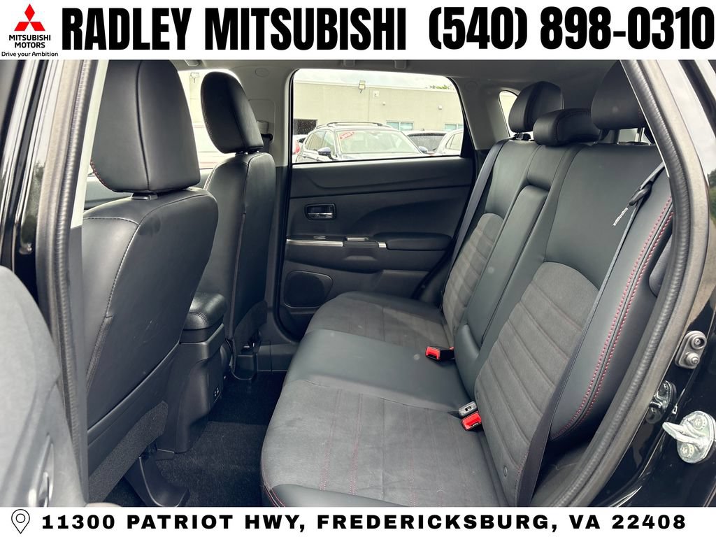 Used 2025 Mitsubishi Outlander Sport AWD image 14