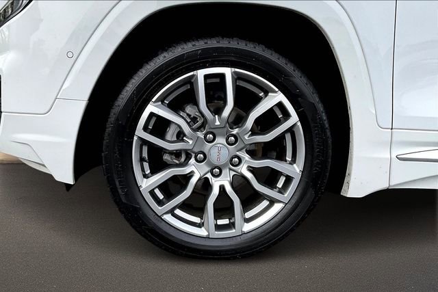 Certified 2024 GMC Terrain Denali w/ Denali Premium Package image 8